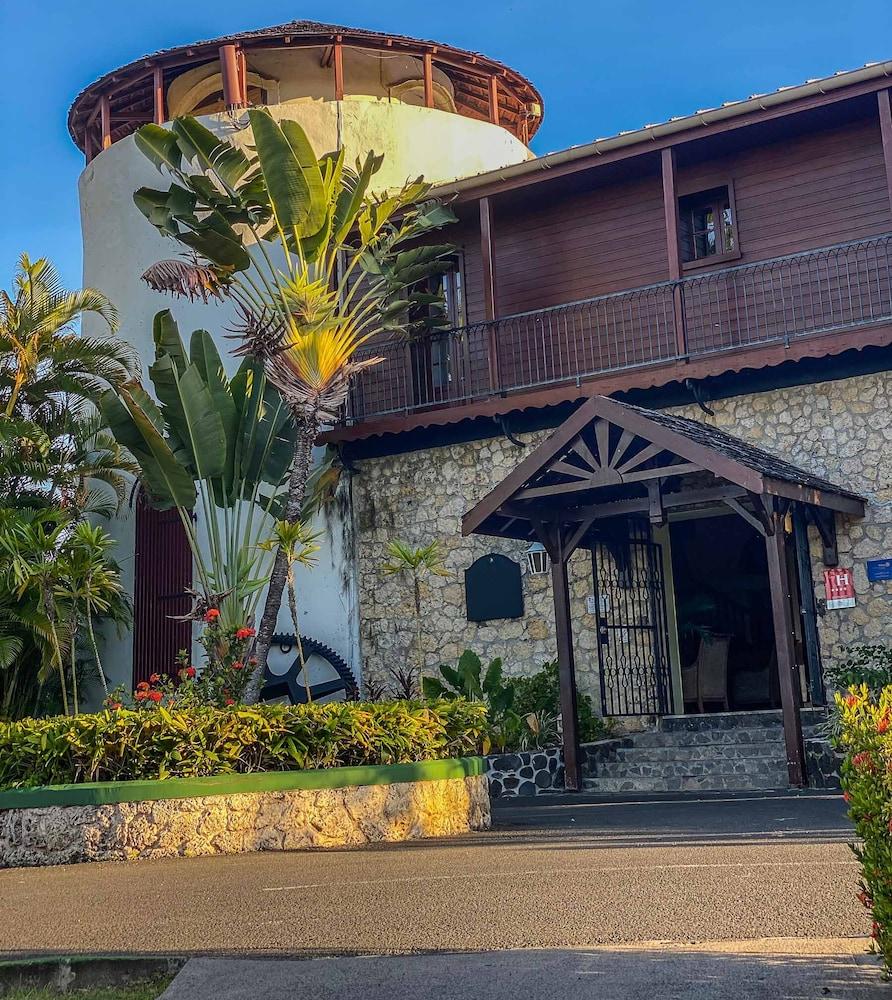 Hotel Auberge De La Vieille Tour Le Gosier  Exterior photo