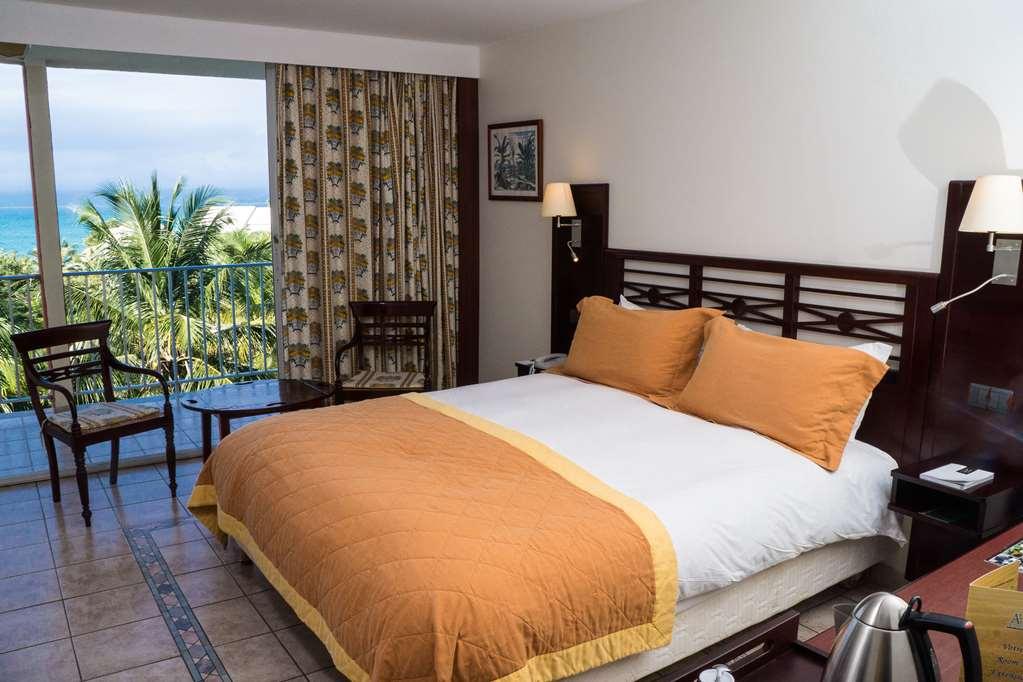 Hotel Auberge De La Vieille Tour Le Gosier  Room photo